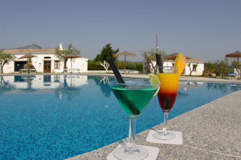 Volo + Hotel Napoli - Orosei - Santa Maria Resort Spa & Wellness da 281.58€