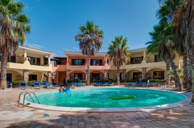 Volo + Hotel Milano - Palau - Palau Green Village da 189.45€