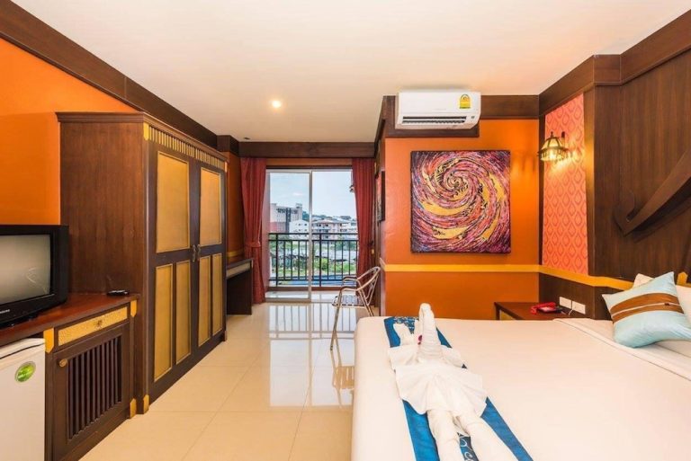 Volo + Hotel Bologna - Patong Beach - 99 Residence da 1374.08€