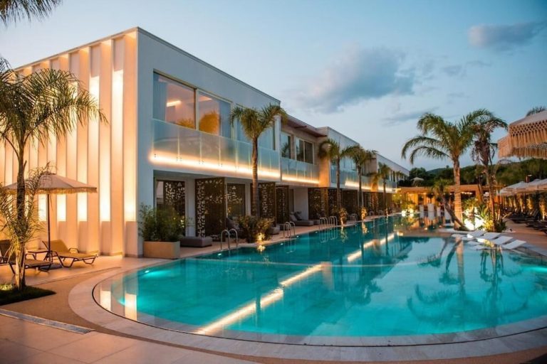 Volo + Hotel Bari - Plazhi San Pietro - Elite Bay Hotel Lalez Durres da 306.81€