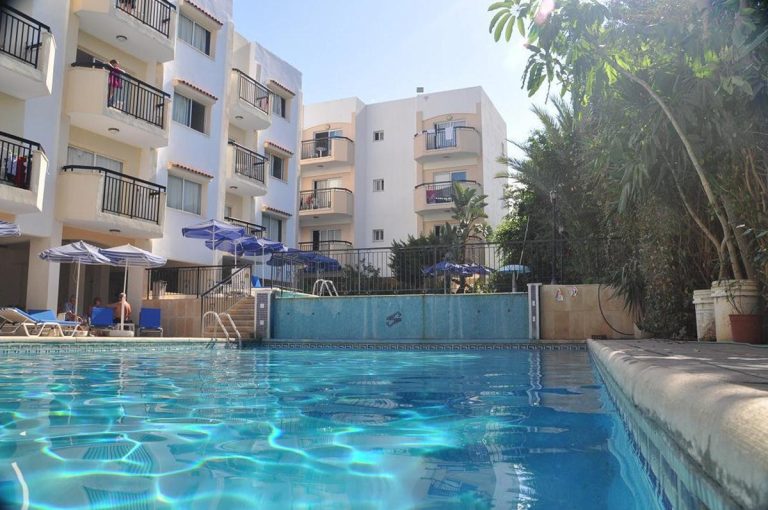 Volo + Hotel Firenze - Polis - Mariela Hotel Apartments da 510.02€