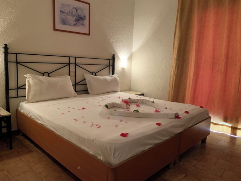 Volo + Hotel Napoli - Port El Kantaoui - Sol Palmeras Beach - Family Hotel da 841.32€