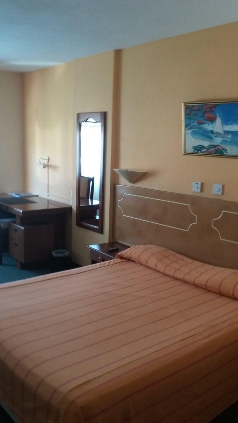 Volo + Hotel Bologna - Port Louis - Le Saint Georges Hotel da 2096.16€