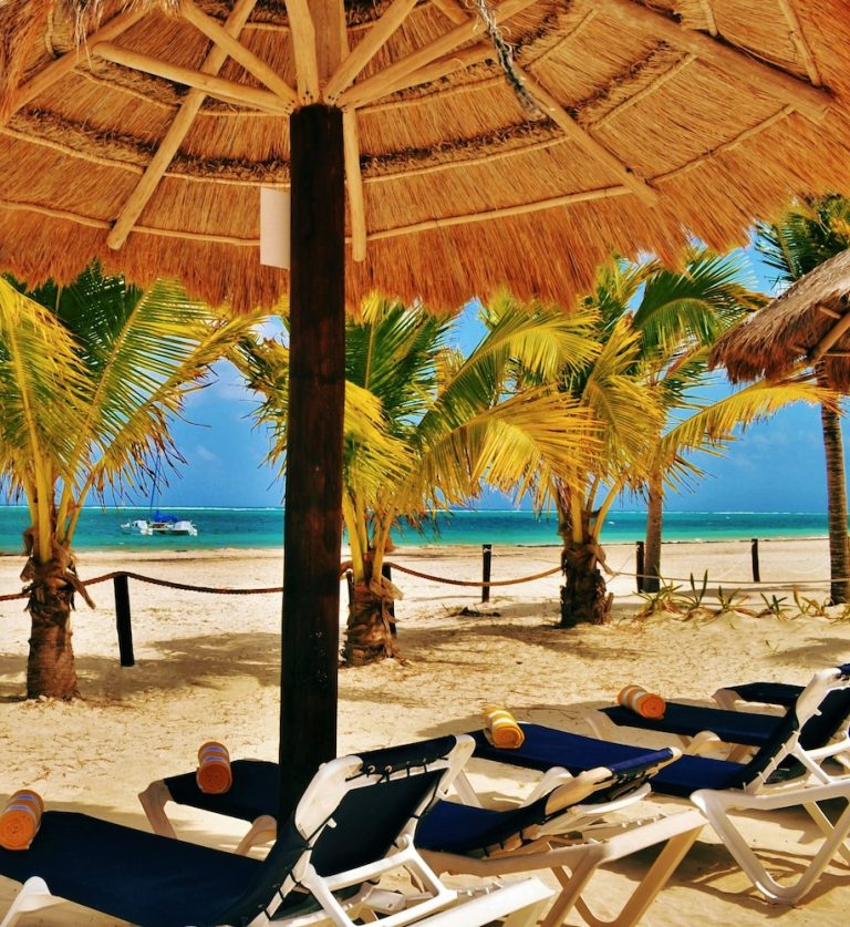 Volo + Hotel Catania - Puerto Morelos - Arrecifes Suites da 1653.58€