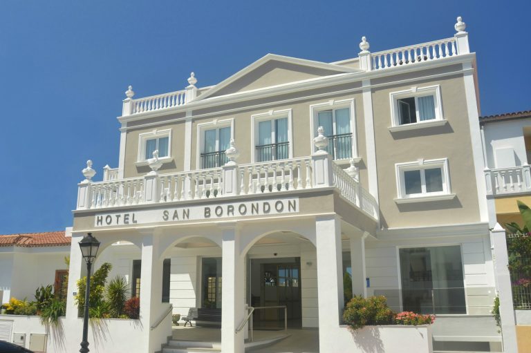 Volo + Hotel Bologna - Puerto de la Cruz - Hotel RF San Borondon da 447.82€