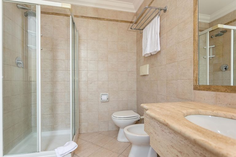 Volo + Hotel Catania - Roma - Hotel Center 3 da 124.97€