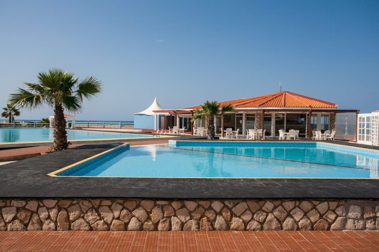 Volo + Hotel Milano - Isola di Sal, Capo Verde - Murdeira Village da 875.56€