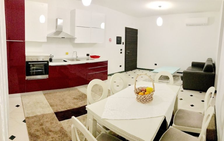 Volo + Hotel Bologna - Tirana - Hotel Pandora Residence da 70.08€