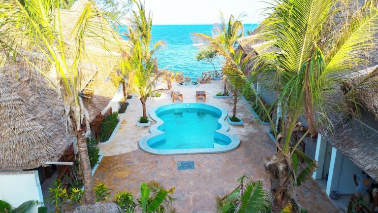 Volo + Hotel Bari - Uroa - Zamu Beach Hotel da 1673.07€