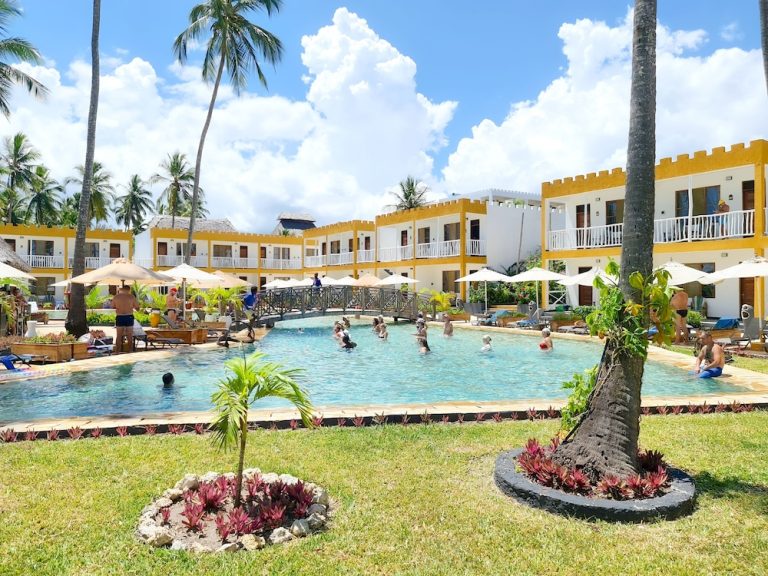 Volo + Hotel Bologna - Uroa - Zanzibar Bay Resort da 1063.73€