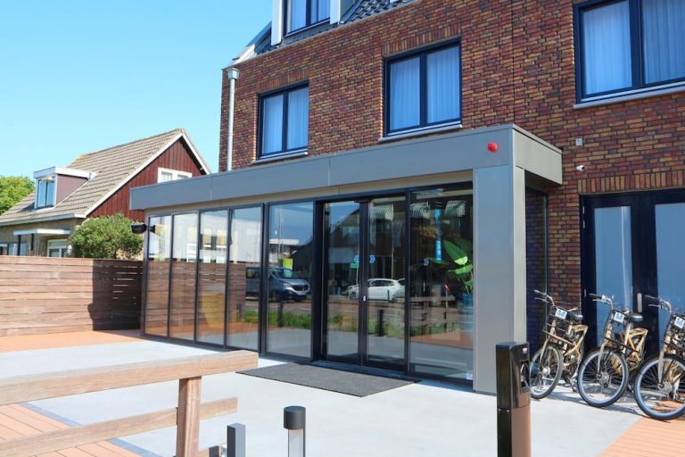 Volo + Hotel Genova - Amsterdam - Blue Mansion Hotel da 338.19€