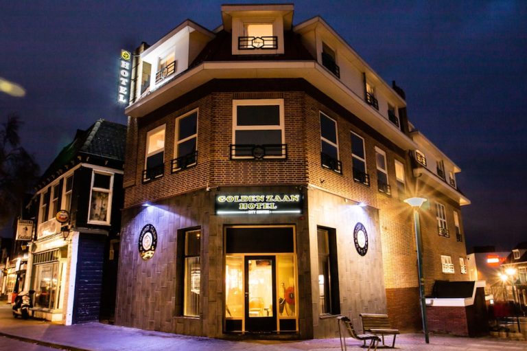 Volo + Hotel Napoli - Amsterdam - Golden Zaan Hotel, Zaandam-Amsterdam da 249.83€