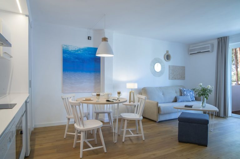 Volo + Hotel Brindisi - Cala D'Or - Wyndham Mallorca Portocolom Resort da 923.14€