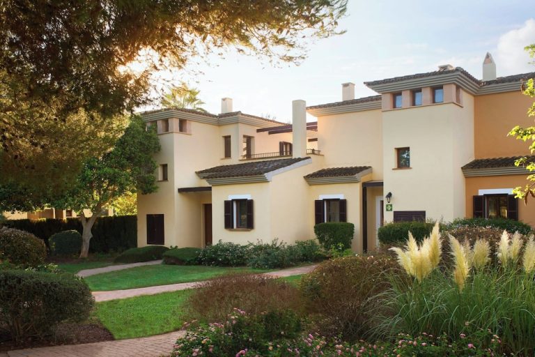 Volo + Hotel Genova - El Arenal - Marriott’s Club Son Antem da 1811.86€