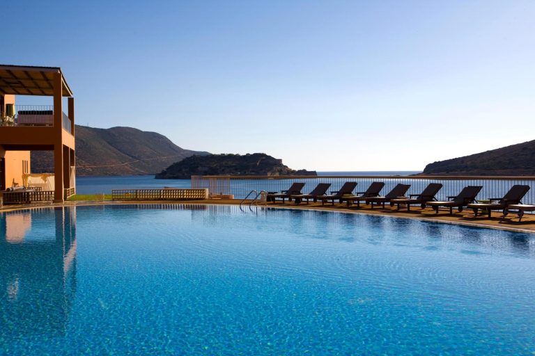 Volo + Hotel Brindisi - Elounda - Domes of Elounda, Autograph Collection da 2180.15€