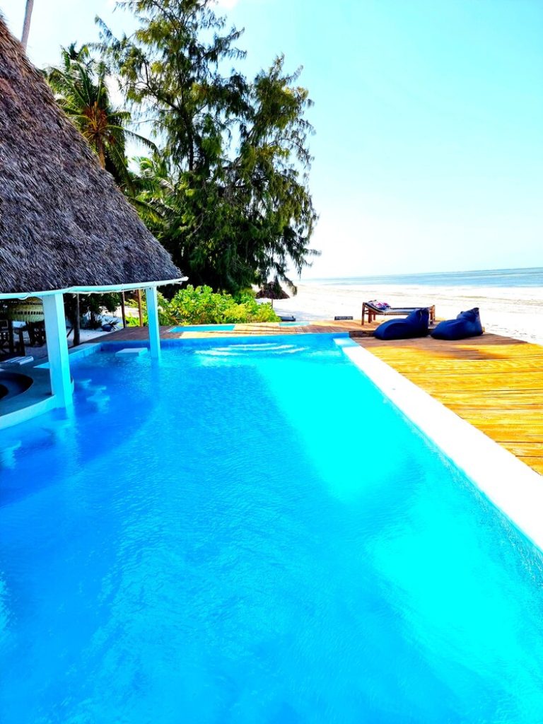 Volo + Hotel Bari - Paje - Blue Palm Zanzibar da 1397.56€