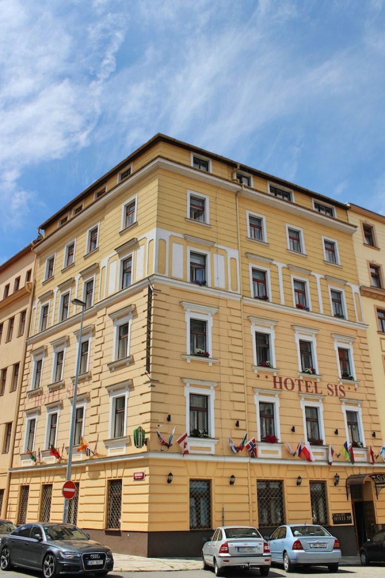 Volo + Hotel Bologna - Praga - Gallery Hotel SIS da 77.66€