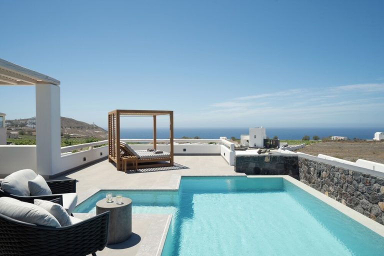 Volo + Hotel Cagliari - Santorini-Akrotiri - La Ponta Villas & Suites da 959.09€