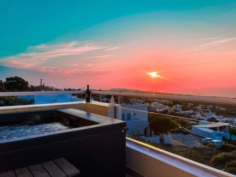 Volo + Hotel Bologna - Mesariá - Kiklamino Sunset Suites da 479.82€