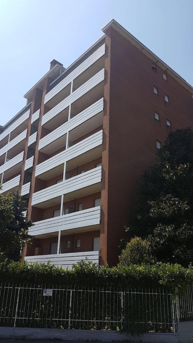 Volo + Hotel Brindisi - Torino - Albergo Guido Reni da 192.2€