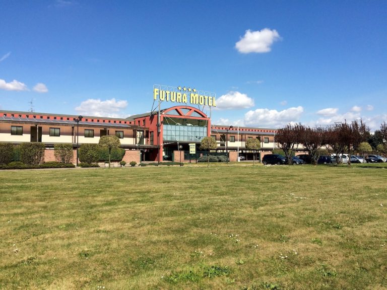 Volo + Hotel Cagliari - Milano - Hotel Motel Futura da 106.19€