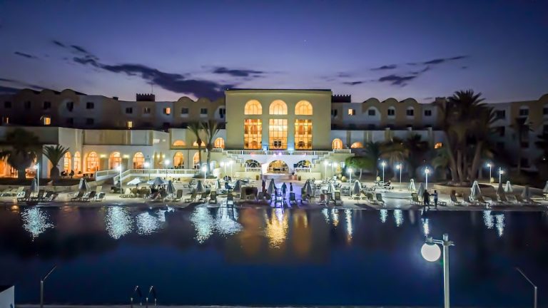 Volo + Hotel Catania - Aghīr - Djerba Castille- Couples and Families da 2306.23€