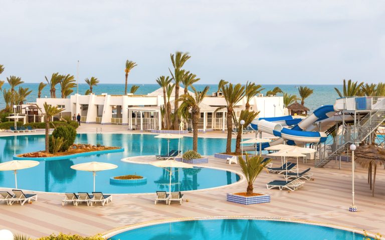 Volo + Hotel Catania - Aghīr - El Mouradi Djerba Menzel da 2332.96€