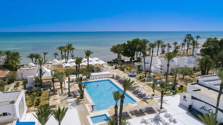 Volo + Hotel Catania - Aghīr - Hari Club Beach Resort da 2365.53€