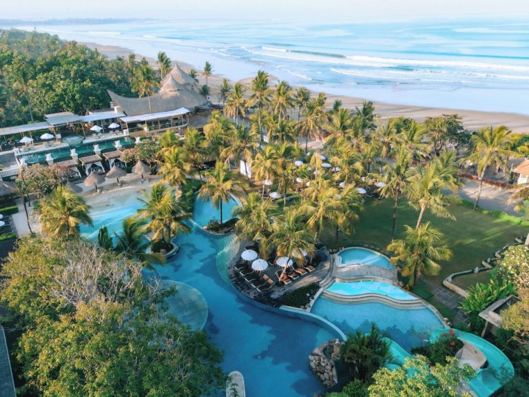 Volo + Hotel Catania - Denpasar - Bali Mandira Beach Resort & Spa da 3128.69€