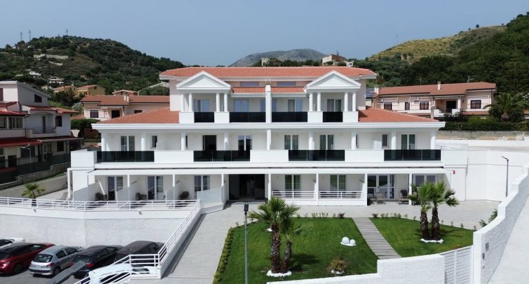 Volo + Hotel Catania - Diamante - Hotel Diadema da 538.84€