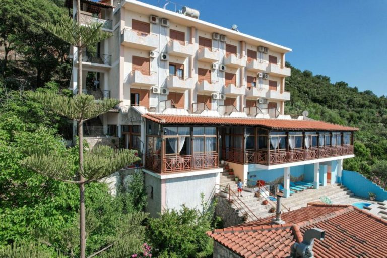 Volo + Hotel Milano - Himarë - Hotel Panorama da 188.3€