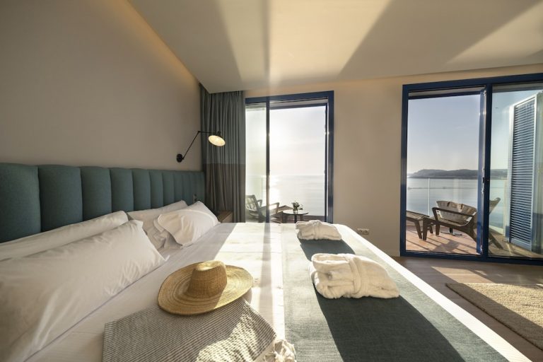 Volo + Hotel Catania - L'Escala - Hotel Voramar da 1057.42€