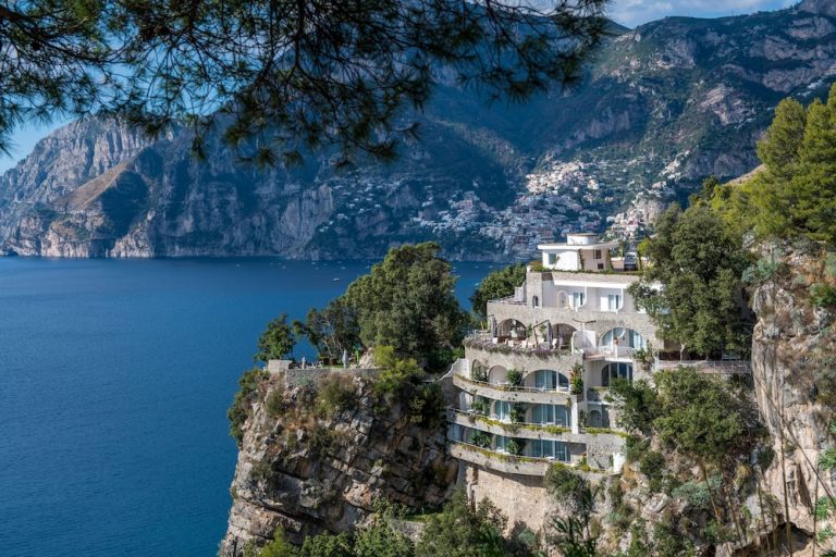 Volo + Hotel Milano - Positano - Hotel Piccolo Sant'Andrea da 1192.21€