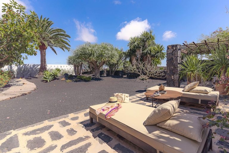 Volo + Hotel Catania - Tias - Hotel EL GRIFO da 1072.16€