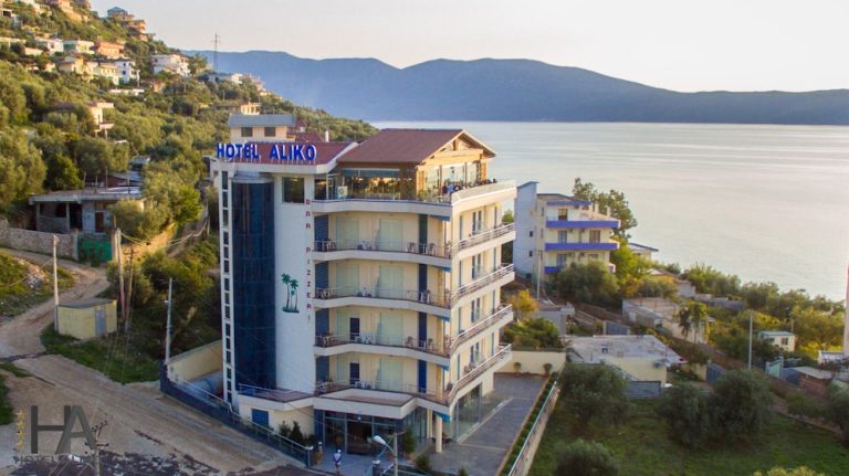 Volo + Hotel Napoli - Valona - Aliko Hotel da 129.08€