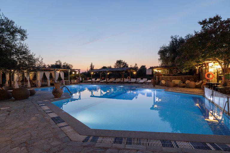 Volo + Hotel Napoli - Agios Ioannis (Corfu) - Spiti Nikos da 305.55€