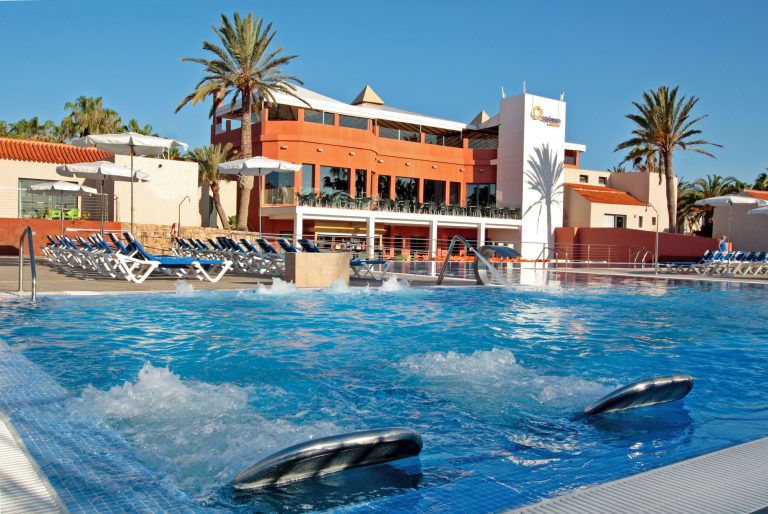 Volo + Hotel Napoli - Caleta De Fuste - Caybeach Caleta da 325.55€