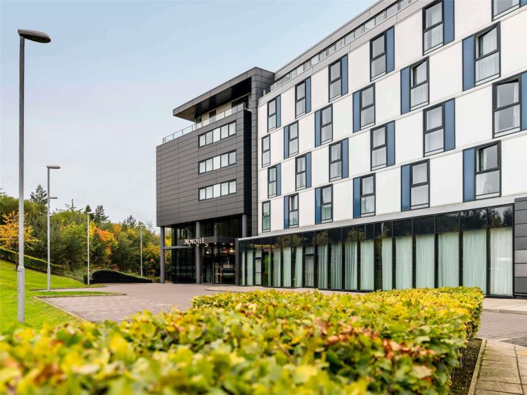 Volo + Hotel Firenze - Edimburgo - Novotel Edinburgh Park da 680.93€