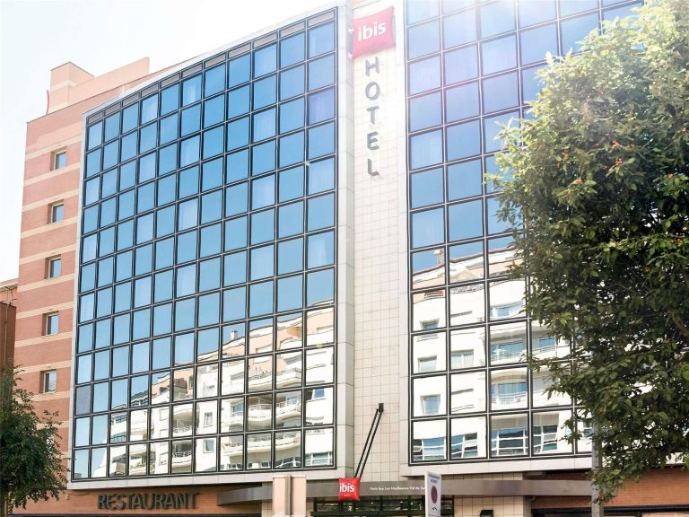 Volo + Hotel Milano - Parigi - ibis Issy les Moulineaux "Val de Seine" da 133.48€