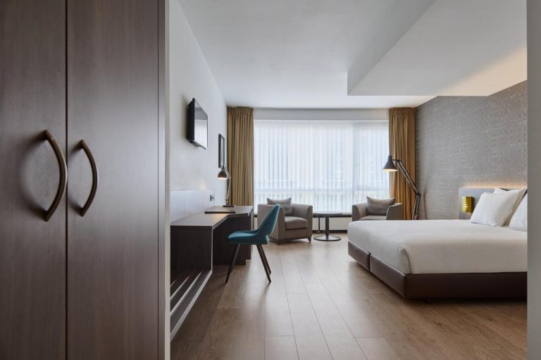 Volo + Hotel Milano - Anversa - Theater Hotel da 164.57€