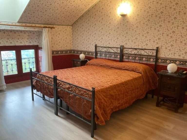 Volo + Hotel Milano - Asti - Hotel Villa Conte Riccardi da 623.84€