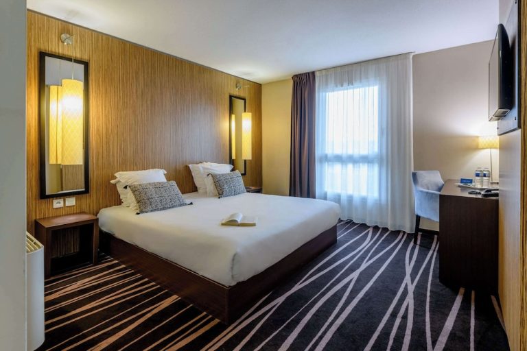 Volo + Hotel Milano - Bordeaux - Comfort Aparthotel Bordeaux Begles Arena da 232.37€