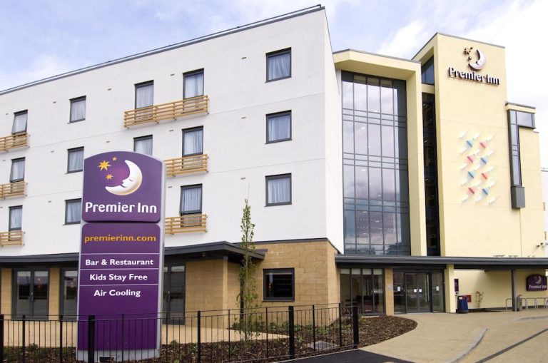 Volo + Hotel Milano - Cambridge, Cambridgeshire - Premier Inn Cambridge - A14 J32 da 110.16€