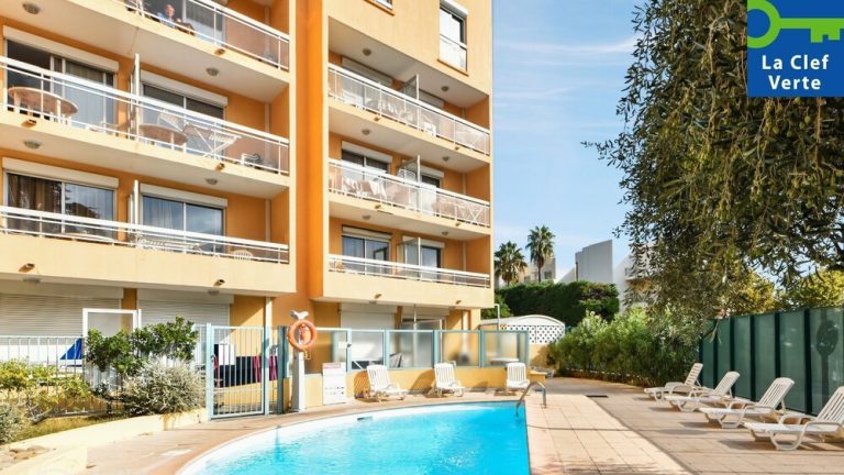 Volo + Hotel Milano - Cannes - Résidence Pierre & Vacances La Rostagne da 347.43€