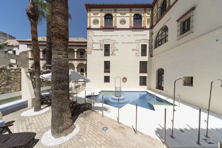 Volo + Hotel Milano - Chipiona - Hotel Palacio Marqués de Arizón da 376.93€