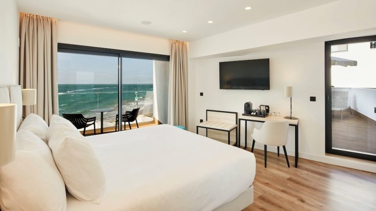 Volo + Hotel Milano - Chipiona - Sercotel Cruz Del Mar da 357.73€