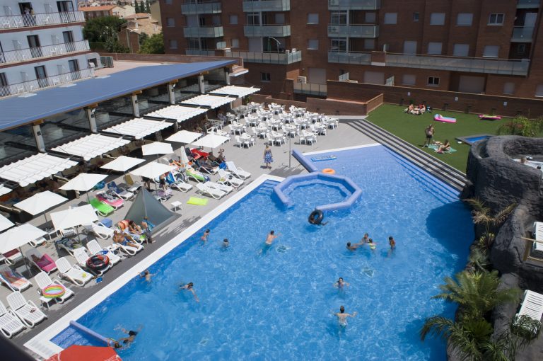 Volo + Hotel Milano - Costa Barcelona, Spagna - Hotel Papi da 99.74€