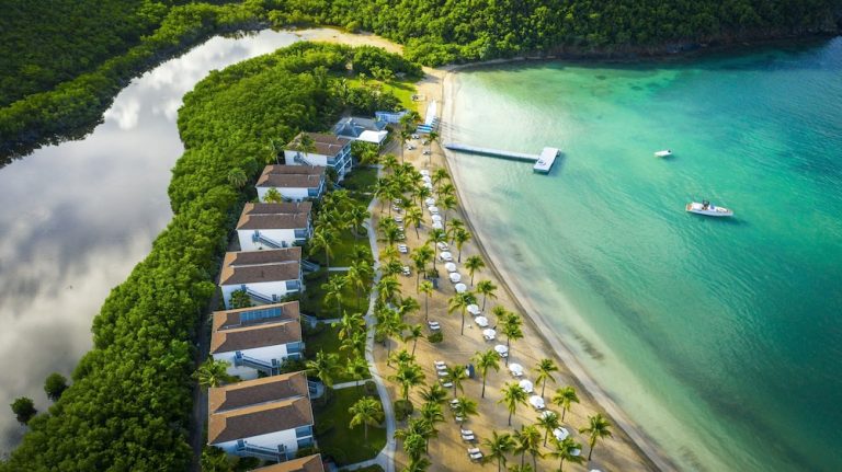 Volo + Hotel Milano - English Harbour - Carlisle Bay da 3534.84€