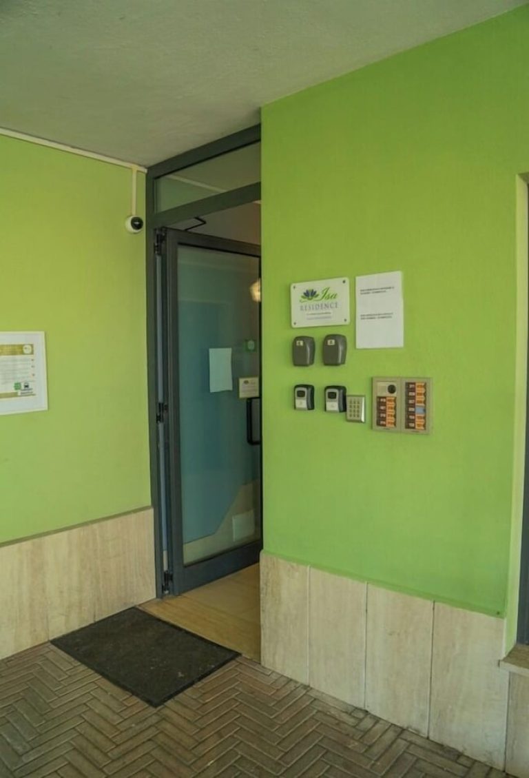 Volo + Hotel Milano - Fiumicino - Isa Residence Fiumicino Airport da 304.28€