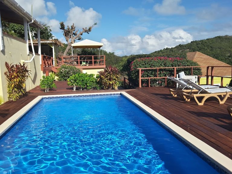 Volo + Hotel Milano - Freetown - The Ocean Inn Antigua da 975.11€
